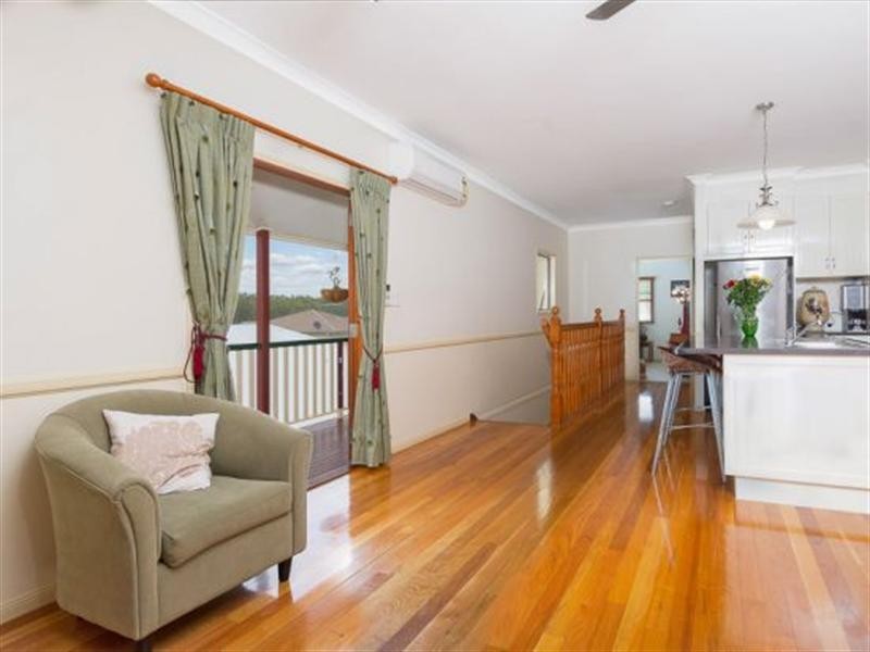 5 Cruiser Close, Springfield Lakes QLD 4300