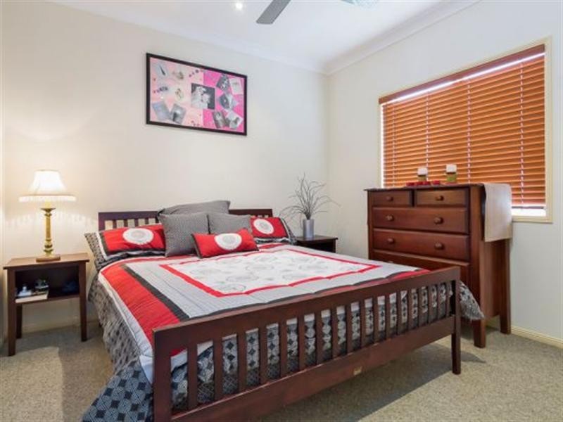 5 Cruiser Close, Springfield Lakes QLD 4300