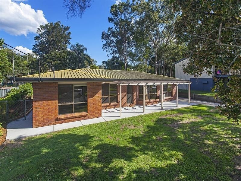 12 Lorraine Street, Camira QLD 4300