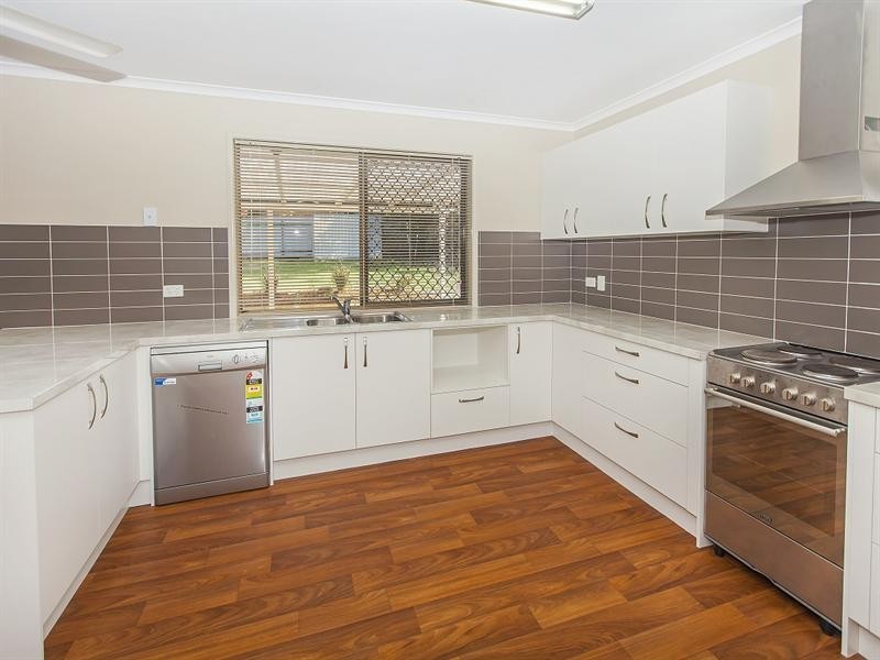 12 Lorraine Street, Camira QLD 4300