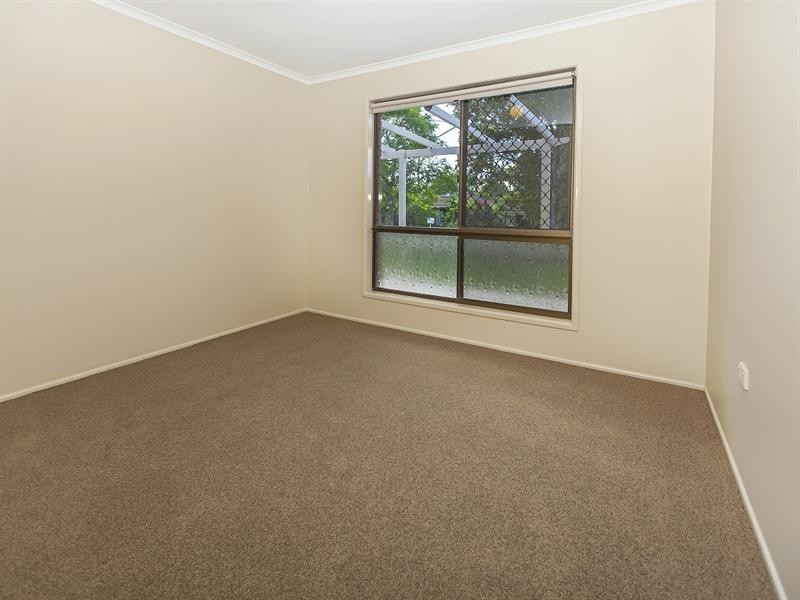 12 Lorraine Street, Camira QLD 4300