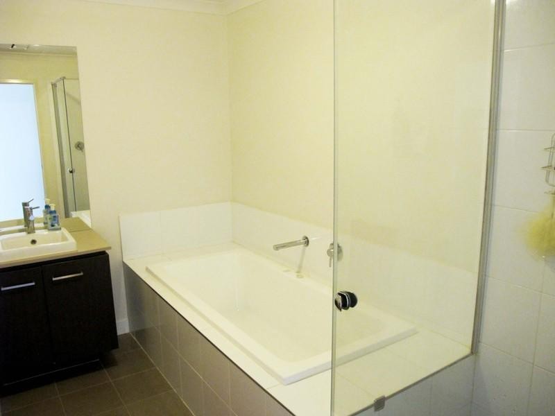 12 Talisker Street, Springfield Lakes QLD 4300