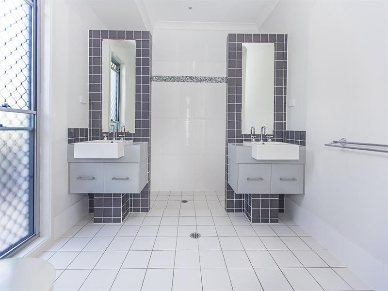 26 Fortune Street, Springfield Lakes QLD 4300