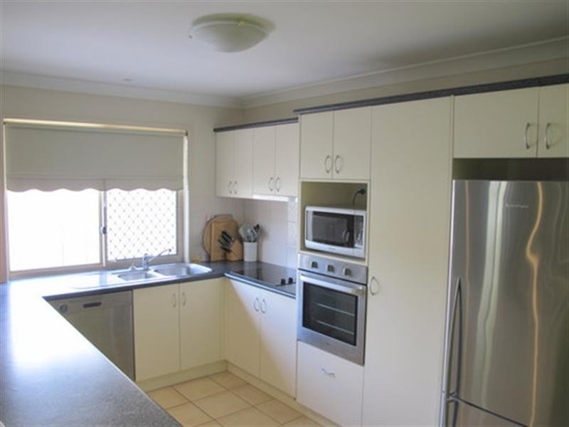 6 Apollo Place, Springfield Lakes QLD 4300