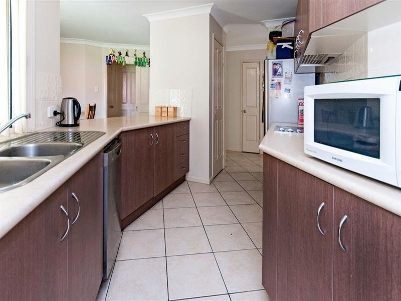 11 Barnes Court, Redbank QLD 4301