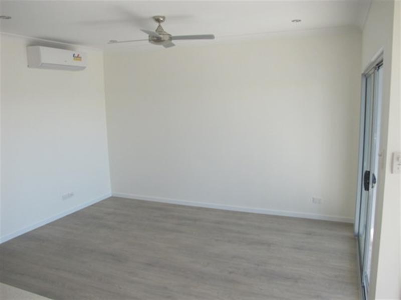 2/35 Tea Trees Avenue, Springfield Lakes QLD 4300