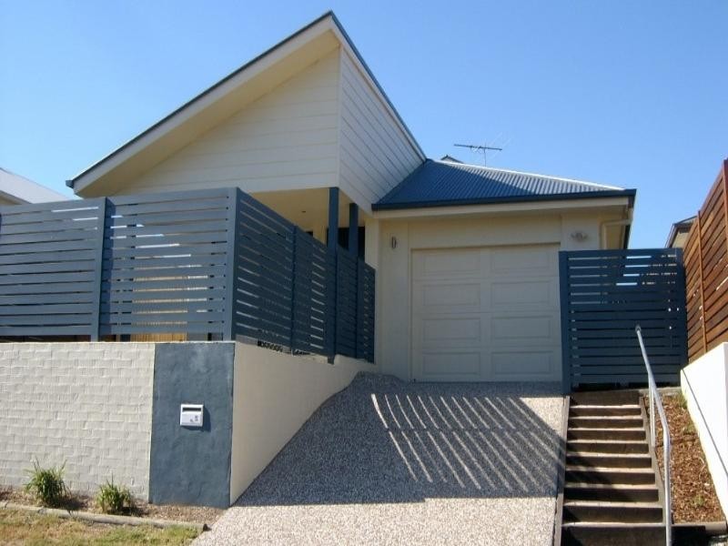 5 Jasper Place, Springfield QLD 4300