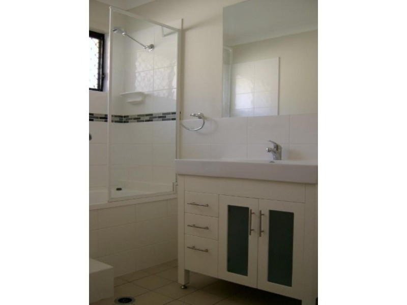 5 Jasper Place, Springfield QLD 4300