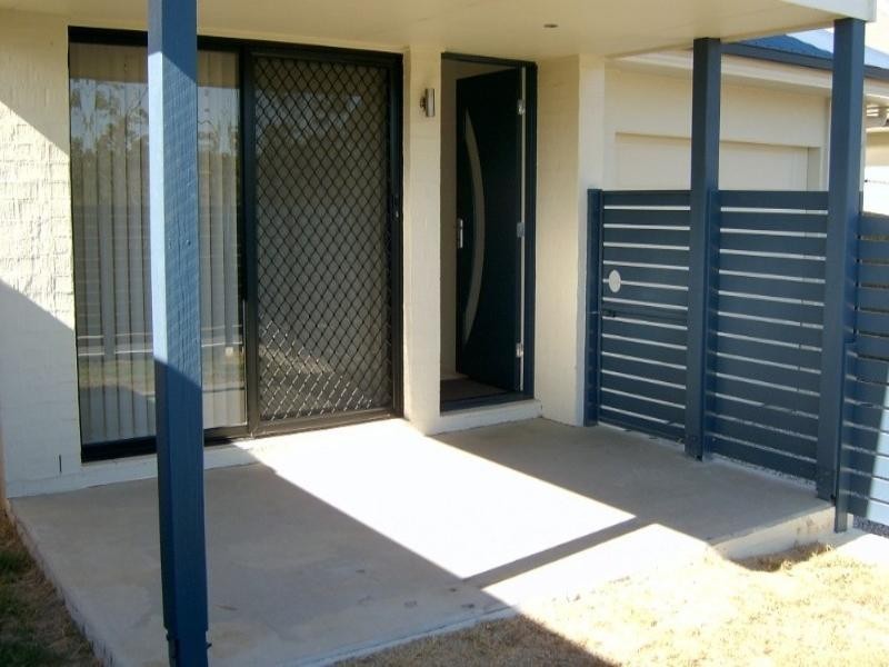 5 Jasper Place, Springfield QLD 4300