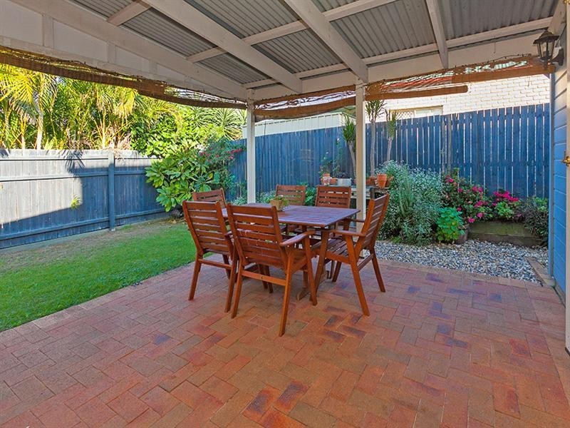 6 Chateau Street, Springfield Lakes QLD 4300