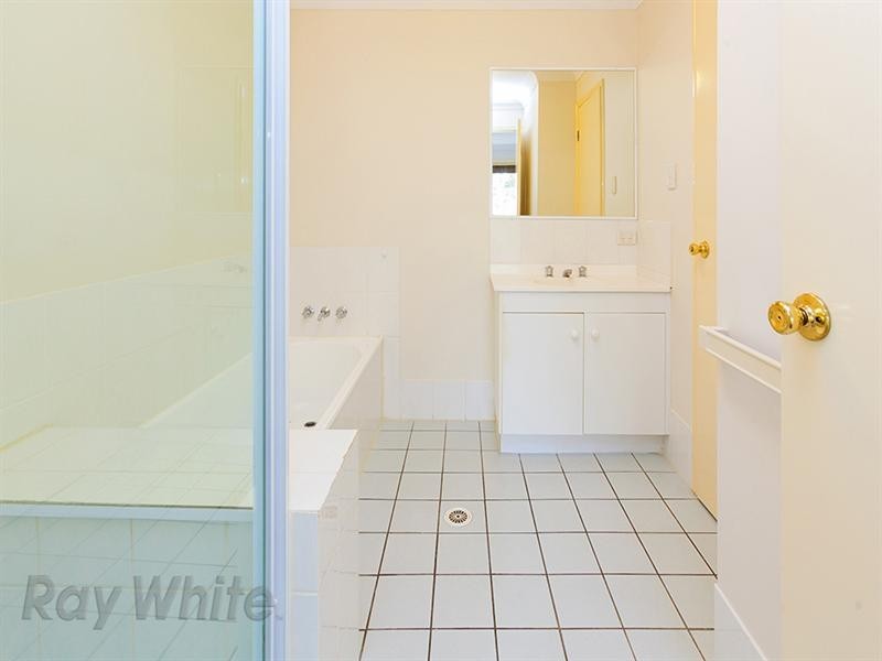 23 Ravenswood Lane, Springfield QLD 4300