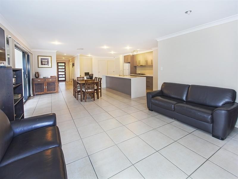 14 Amadeus Circuit, Springfield Lakes QLD 4300