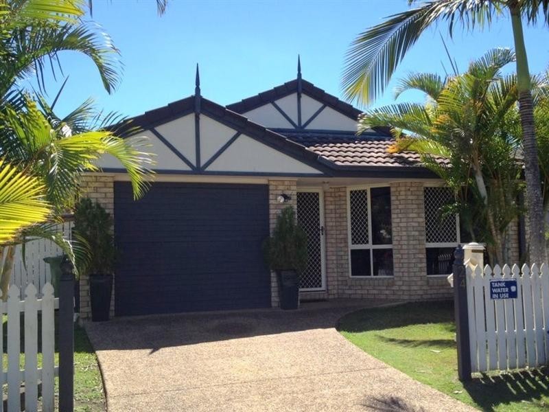 24 Ravenswood Lane, Springfield QLD 4300