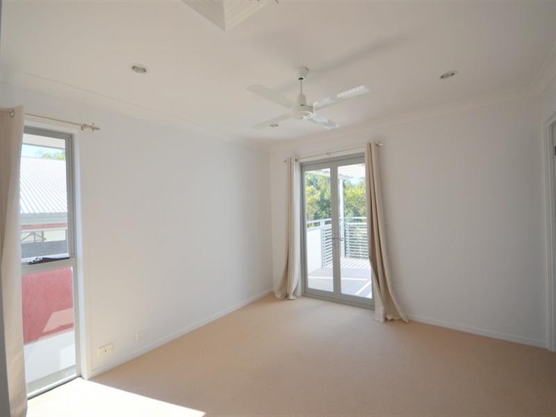 13 Spyglass Lane, Brookwater QLD 4300