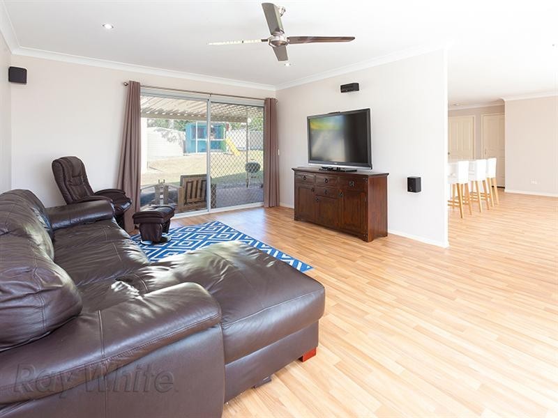 4 Lorraine Street, Camira QLD 4300