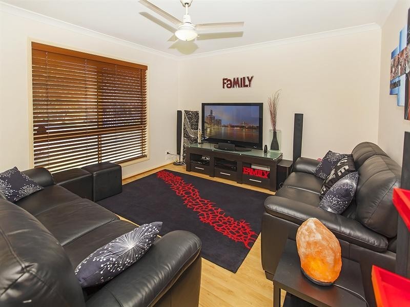 47 Maple Avenue, Camira QLD 4300