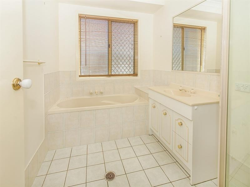 47 Maple Avenue, Camira QLD 4300