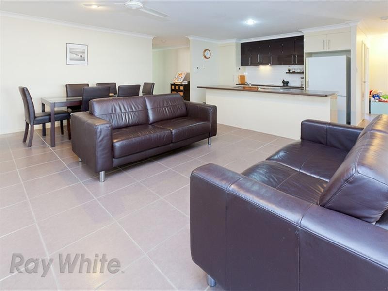 6 Cottonwood Crescent, Springfield Lakes QLD 4300