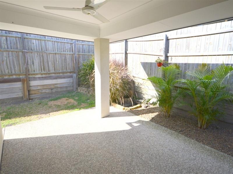 6 Cottonwood Crescent, Springfield Lakes QLD 4300