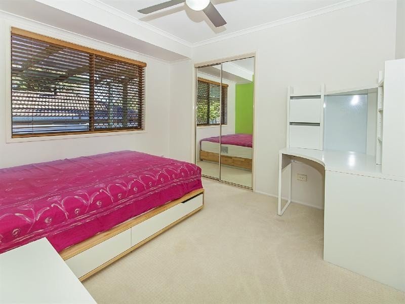 4 Pitman Court, Camira QLD 4300