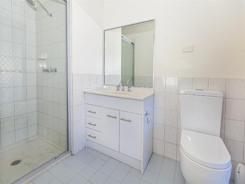 4 Pitman Court, Camira QLD 4300