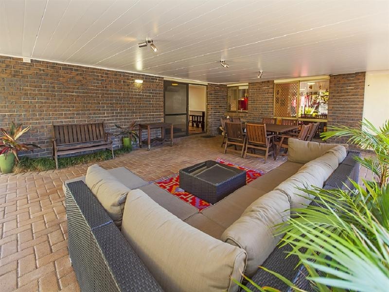 4 Pitman Court, Camira QLD 4300