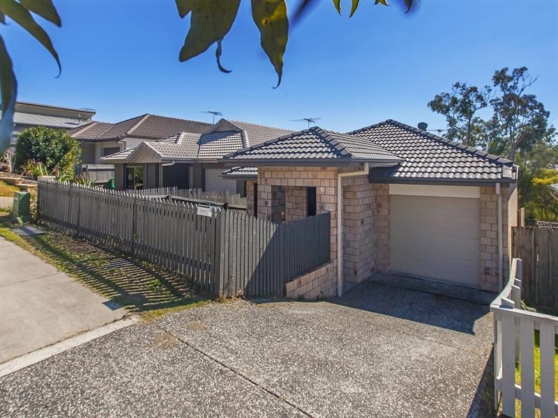 16 Morialta Street, Springfield Lakes QLD 4300