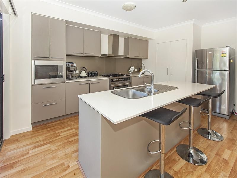 16 Morialta Street, Springfield Lakes QLD 4300