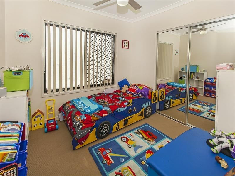 16 Morialta Street, Springfield Lakes QLD 4300