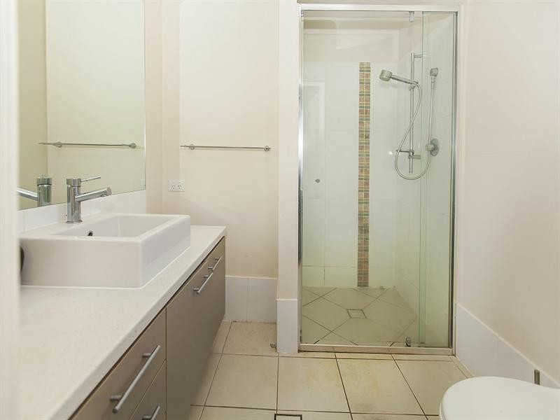 16 Morialta Street, Springfield Lakes QLD 4300