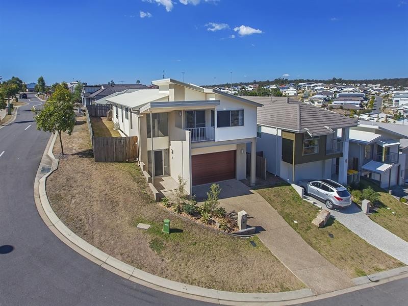 28 Greentrees Terrace, Springfield Lakes QLD 4300