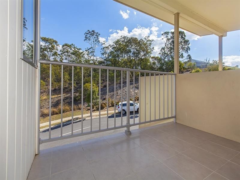 28 Greentrees Terrace, Springfield Lakes QLD 4300