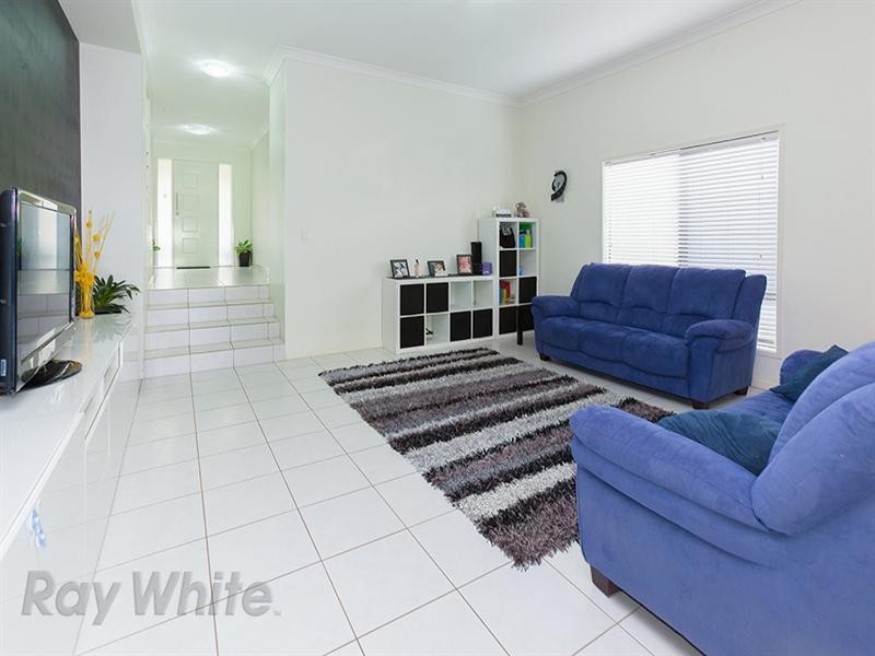 24 Hyde Avenue, Springfield Lakes QLD 4300