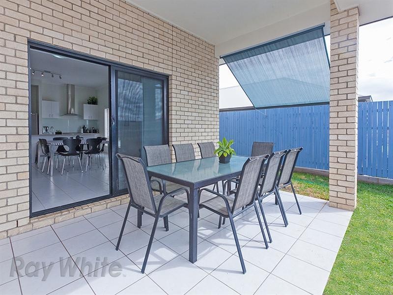 24 Hyde Avenue, Springfield Lakes QLD 4300