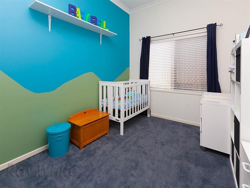 24 Hyde Avenue, Springfield Lakes QLD 4300