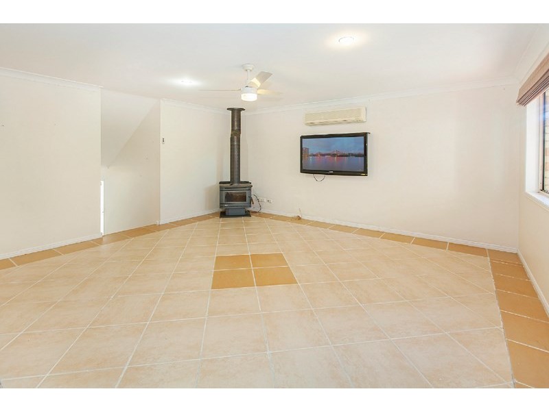 31 James Josey Avenue, Springfield Lakes QLD 4300