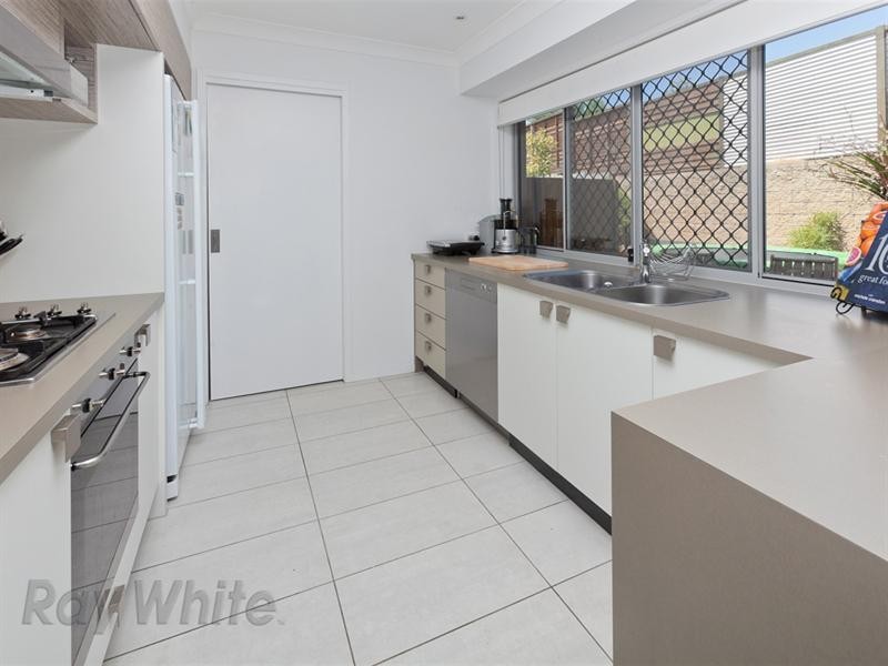 4 Ellerston Avenue, Brookwater QLD 4300