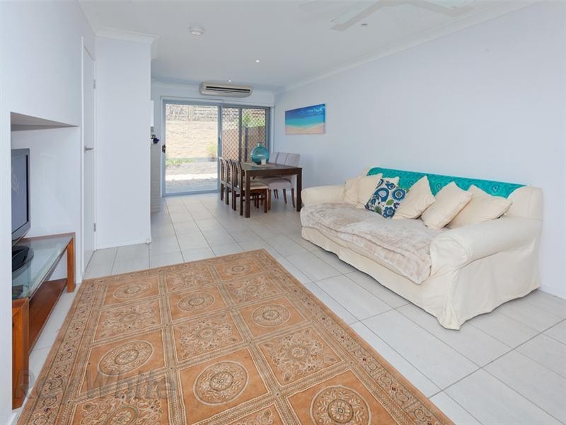 4 Ellerston Avenue, Brookwater QLD 4300