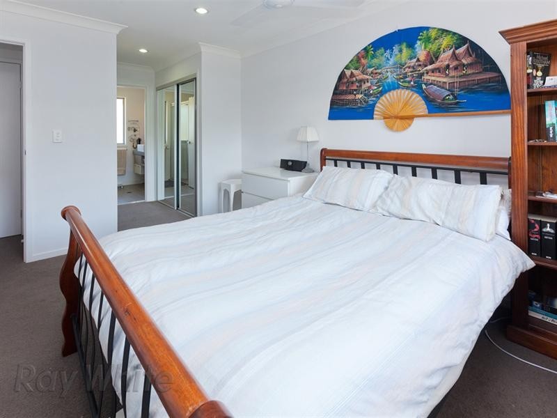 4 Ellerston Avenue, Brookwater QLD 4300