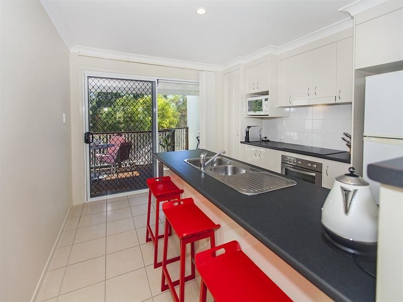 13 Periwinkle Lane, Springfield Lakes QLD 4300