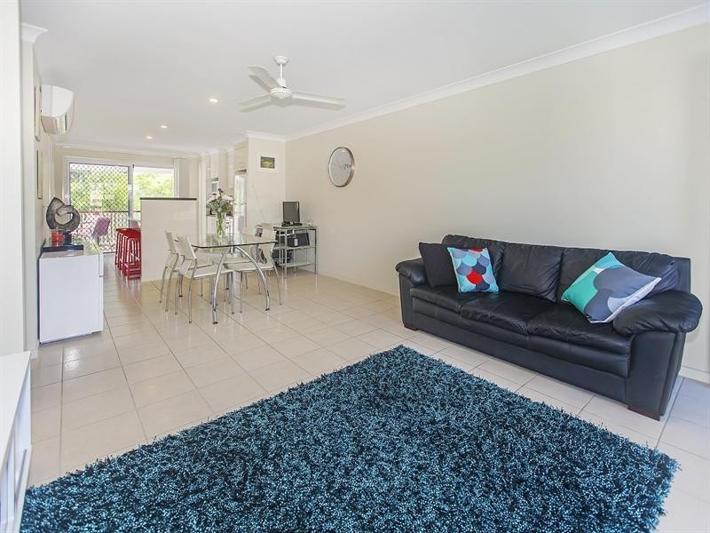 13 Periwinkle Lane, Springfield Lakes QLD 4300