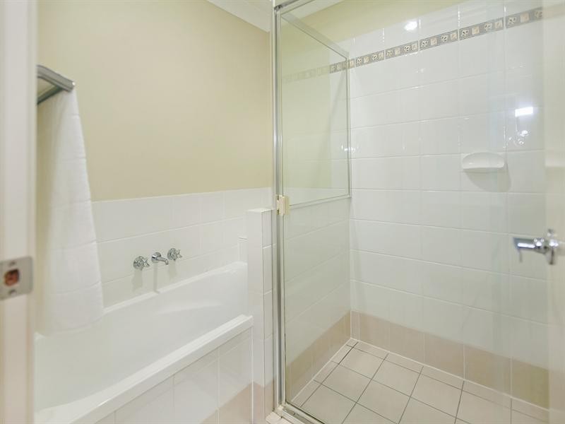 13 Periwinkle Lane, Springfield Lakes QLD 4300