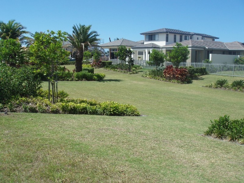 Hope Island QLD 4212