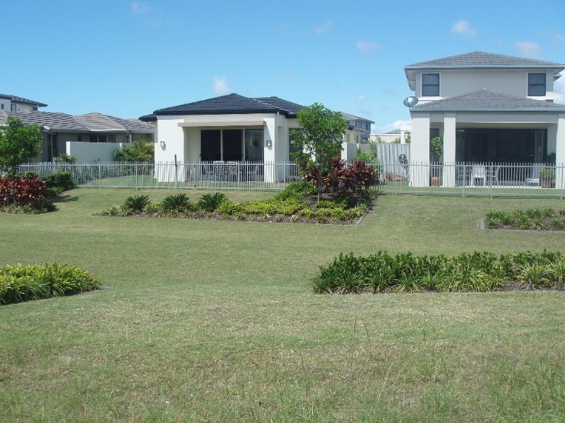 Hope Island QLD 4212