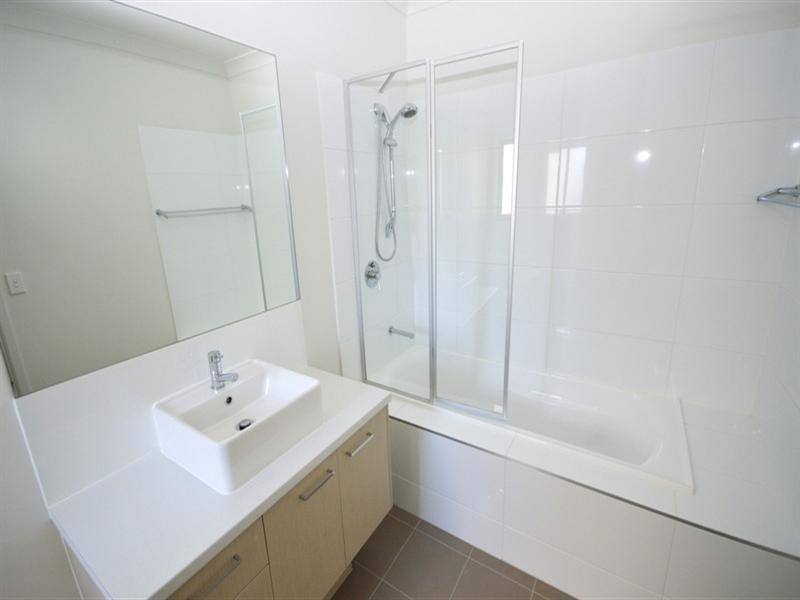 13 Tall Wood Court, Brookwater QLD 4300