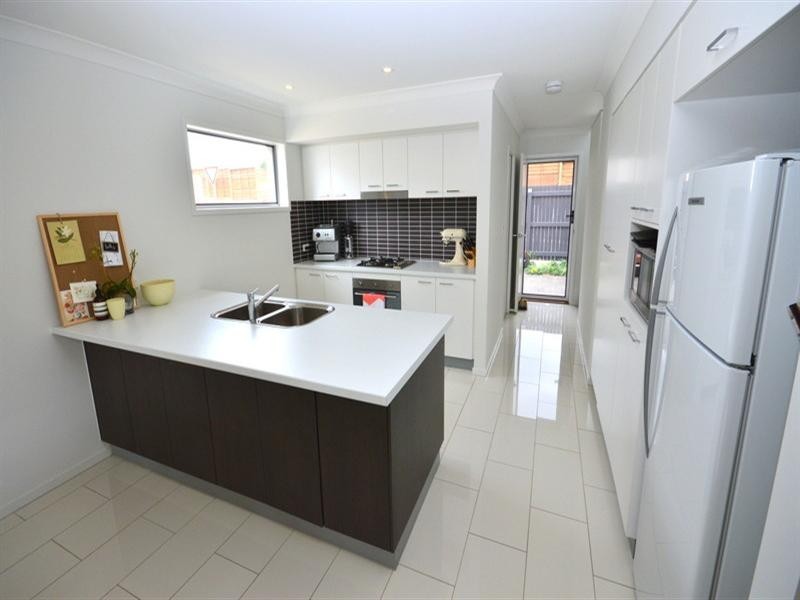 27 Tall Wood Court, Brookwater QLD 4300