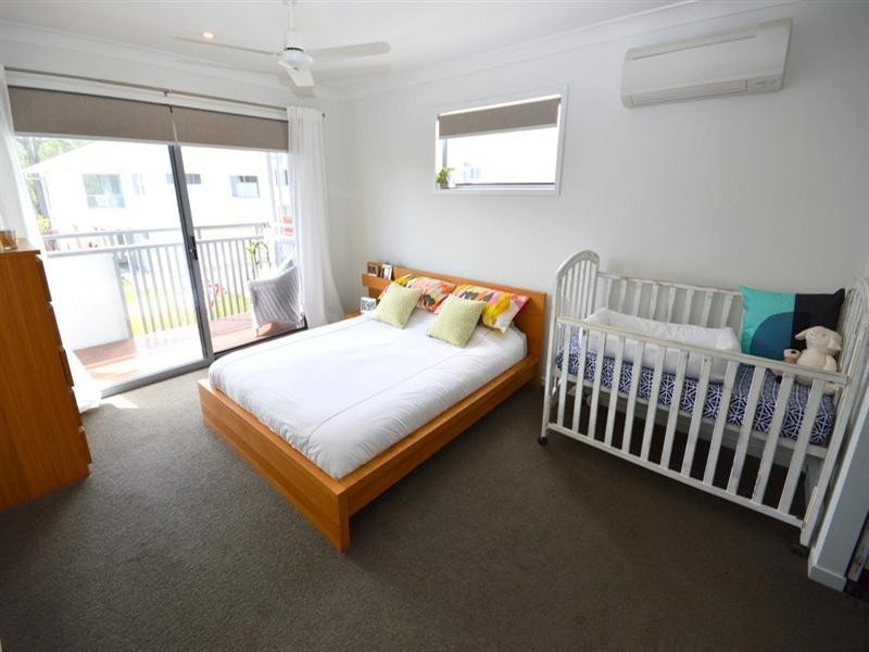 27 Tall Wood Court, Brookwater QLD 4300