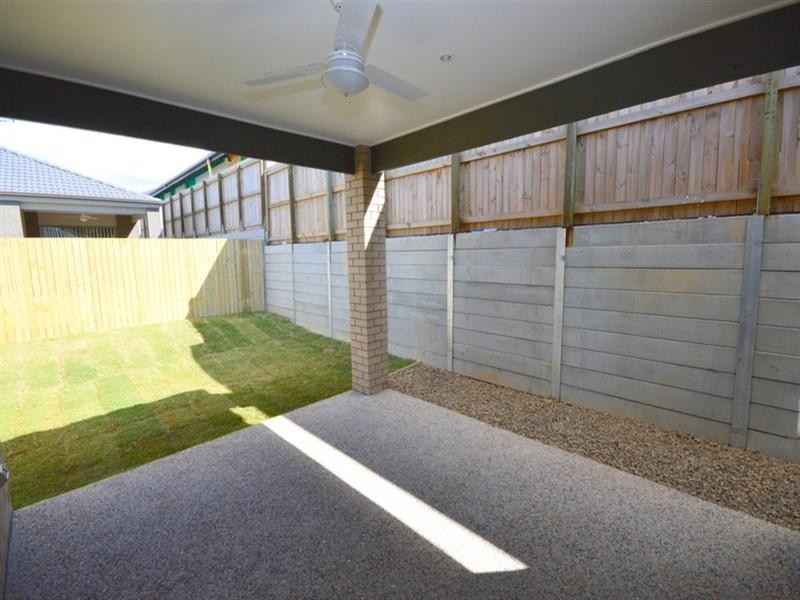 11 Poppy Crescent, Springfield Lakes QLD 4300