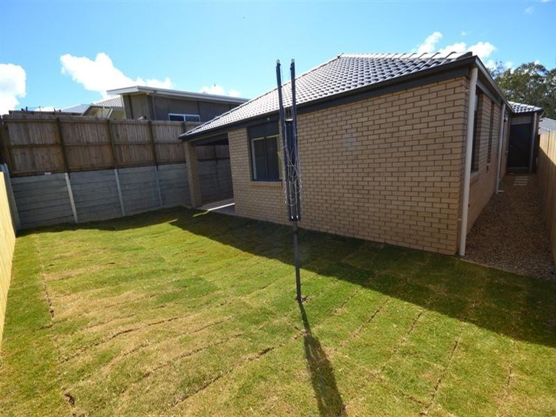 11 Poppy Crescent, Springfield Lakes QLD 4300