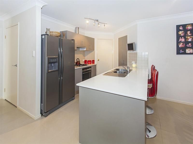 20 Rosa Court, Camira QLD 4300